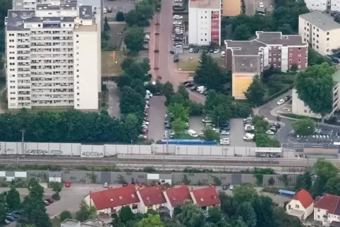 Der Bahnhof Limburgerhof ist ein noralgischer Punkt bei den Planungen der Radschnellroute. 