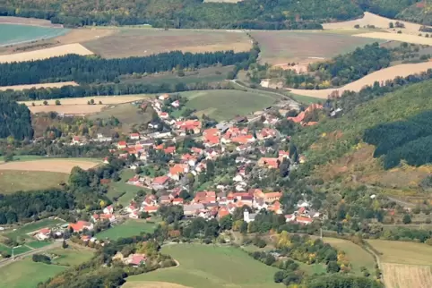 Trotz idyllischer Lage war in Finkenbach-Gersweiler zehn Jahre lang kein Bauplatz verkauft worden – bis jetzt.