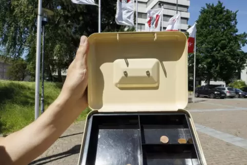 Ebbe in der Kasse – und nicht erst seit diesem Jahr. Der Stadtrat konnte sich jedoch nicht auf Steuererhöhungen einigen.