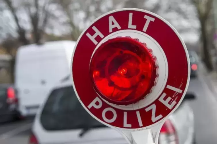 Das Fahren in Schlangenlinien stoppte die Polizei in Rheinzabern. 