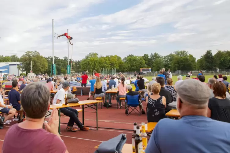 Im vergangenen Jahr waren in der Corona-Krise 350 Zuschauer beim LAZ-Meeting, diesmal dürfen es schon wieder 150 mehr sein.