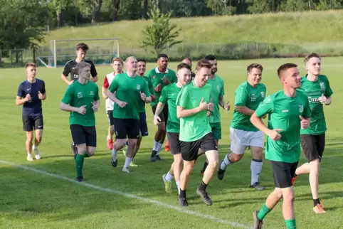 In Altrip ist’s auch ganz schön: ASV Waldsee trainiert. 