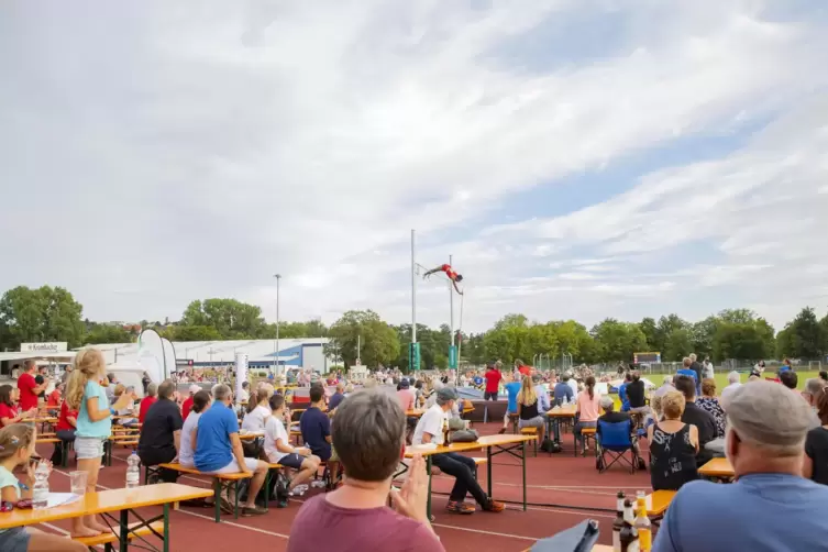 Im vergangenen Jahr waren in der Corona-Krise 350 Zuschauer beim LAZ-Meeting, diesmal dürfen es schon wieder 150 mehr sein.