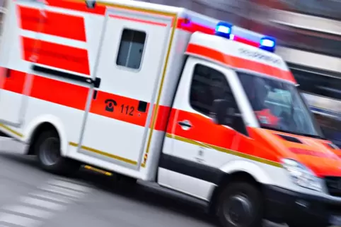 Zeugen, die den Unfall gesehen haben, sollen sich bei der Polizei melden.