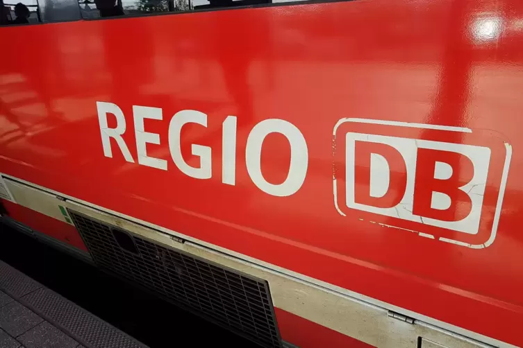 Die DB Regio meldet eine Fahrplanänderung. 