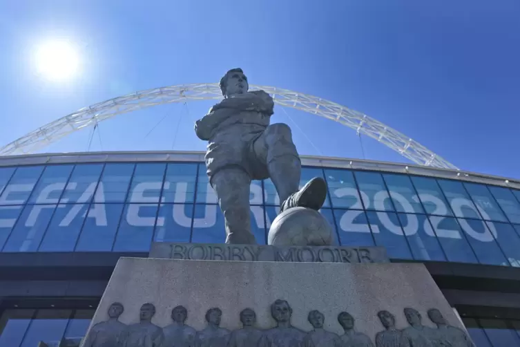 Die Neuauflage des ersten Länderspiels der Geschichte wird im legendären Wembley-Stadion ausgetragen.