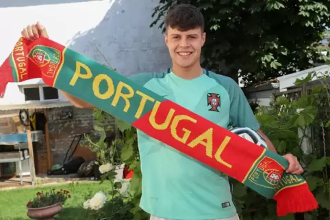 Rodrigo Christian Paiva Pereira, Flügelstürmer des Bezirksligisten FG 08 Mutterstadt. 