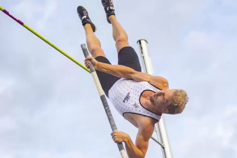 Vorjahressieger: Ben Broeders aus Belgien &uuml;bersprang in Zweibr&uuml;cken 5,71 Meter.