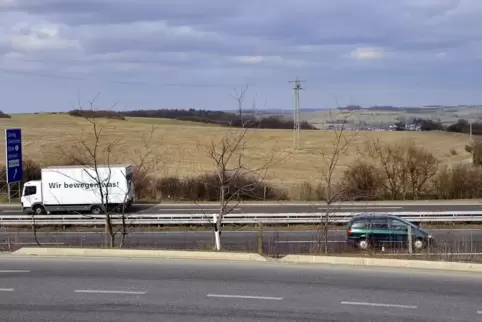 Das Möbelhaus hätte bei der Autobahnabfahrt Contwig entstehen sollen, gegenüber dem Outlet in Richtung Contwig.