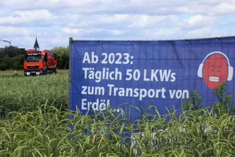 Gegner des Erdölprojekts bei Offenbach fürchten unter anderem den Anstieg des Schwerverkehrs in den umliegenden Orten. Grund: La