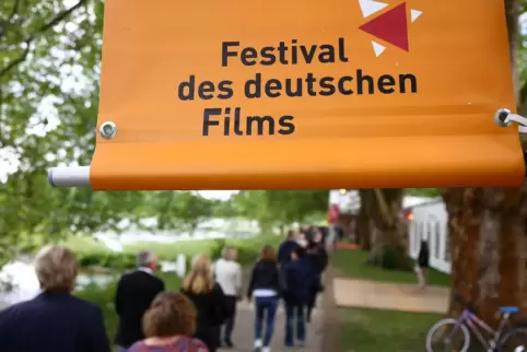 Das Sommerfestival wird Richtung Herbst verschoben. 