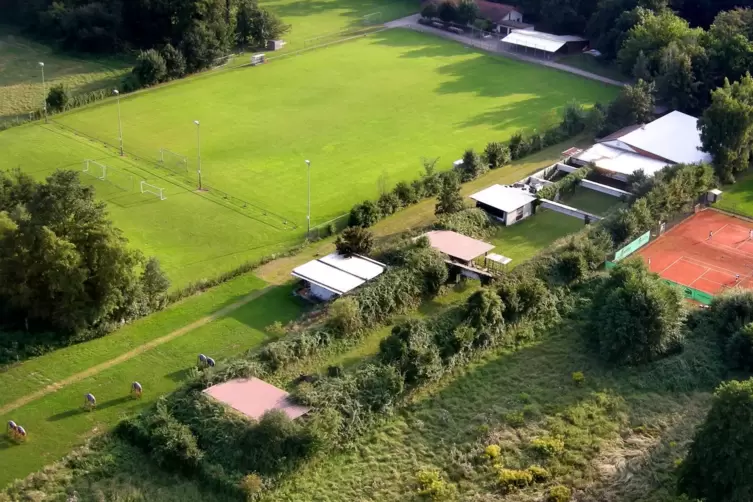 Zuhause für drei aktive Fußballmanschaften: Hanhöfer Sportgelände.
