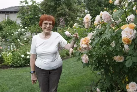 Hat 40 Jahre Garten-Erfahrung: Ursula Avenhaus. 