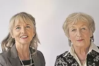 Gabriele Engel (links) und Ursula Klotmann praktizieren als systemische Therapeutinnen in Neustadt.