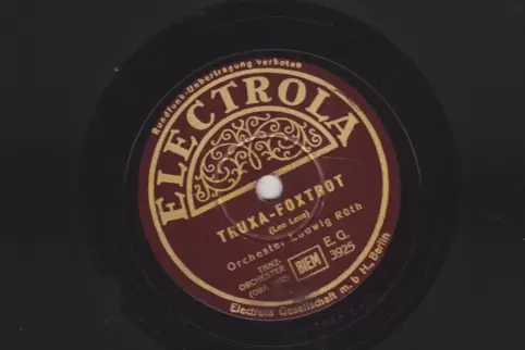 Zwischen 1928 und 1937 nahmen Lewis Ruth und die Dreigroschenband rund 400 Schellackplatten auf. 