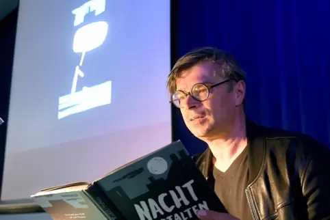Wandelt mit seinen „Nachtgestalten“ zwischen Comic und melancholischer Story: der tschechische Autor Jaroslav Rudis, der seine G