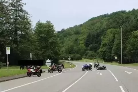 Die B 270 war mehr als vier Stunden gesperrt.