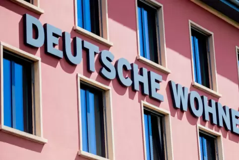 Für rund 18 Milliarden Euro will Vonovia die Börsennotierte Deutsche Wohnen SE kaufen. 