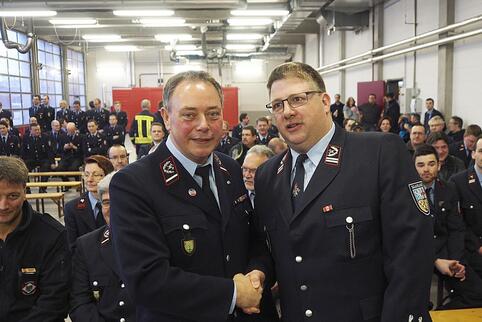 Peter Nashan (links) ist seit 2015 Wehrführer in Homburg. Vorne rechts sein Feuerwehrkamerad Arne Eis aus Einöd.