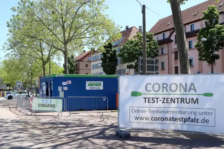 Frank Weber hat unter anderem Teststationen auf dem alten Messplatz in Landau (unser Bild) und im Gewerbepark Queichheim sowie e