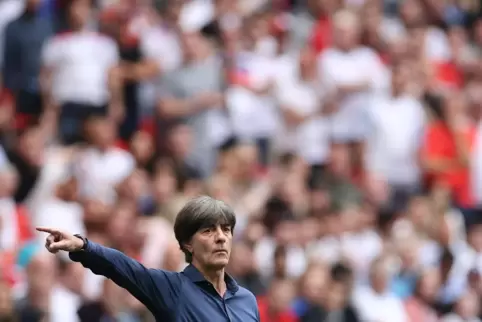 Ohne Unterstützung aus dem Speyerer Bauausschuss: Joachim Löws Mannschaft verliert gegen England.
