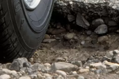 Nach dem Kommunalabgabengesetz müssen für den Straßenausbau künftig Wiederkehrende Beiträge erhoben werden. 
