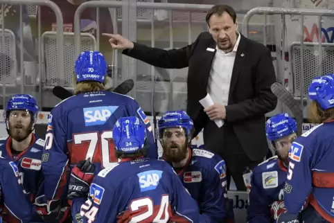 Am 10. September geht es wieder los in der DEL für Adler-Coach Pavel Gross und sein Team.