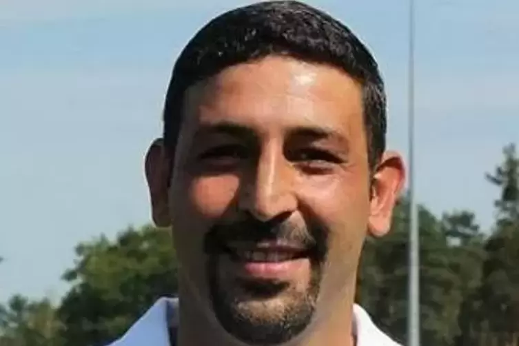 MTSV-Trainer &Uuml;zdal Duman hat die Vorbereitung auf acht Wochen ausgedehnt.