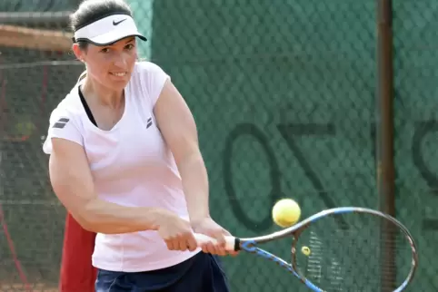 Vierter Sieg im vierten Einzel in dieser Saison: Nadine Lang vom TC Ludwigshafen-Oppau.