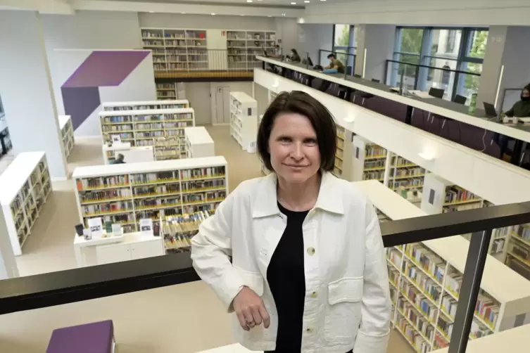 Tanja Weißmann leitet seit 2015 die Stadtbibliothek Ludwigshafen. Sie hat das Haus nach dem aufwendigen Umbau zu einem Ort gemac