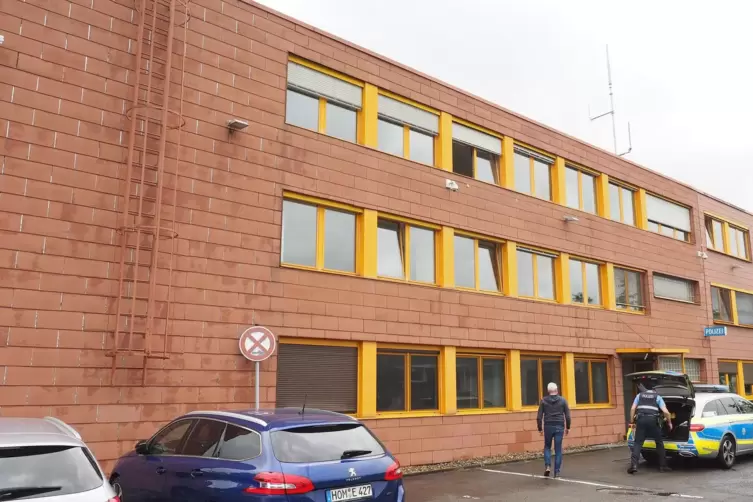 Die Polizeiwache Blieskastel zieht bald von der ehemaligen Molkerei in Webenheim ins Stadtgebiet ins frühere Amtsgericht um. 