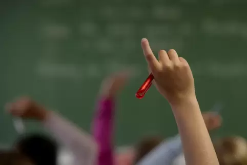 Damit in Schulen Präsenzunterricht gesichert ist, wird geprüft, in welchen Sälen Lüftungsanlagen eingebaut werden können.