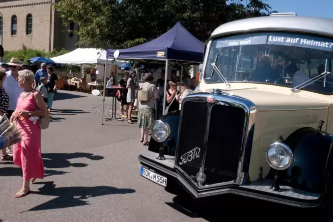 Die Touren mit dem Alte-Welt-Bus erfreuten sich großer Beliebtheit – bis Corona kam. Die Touren mit dem Alte-Welt-Bus erfreuten sich großer Beliebtheit – bis Corona kam.