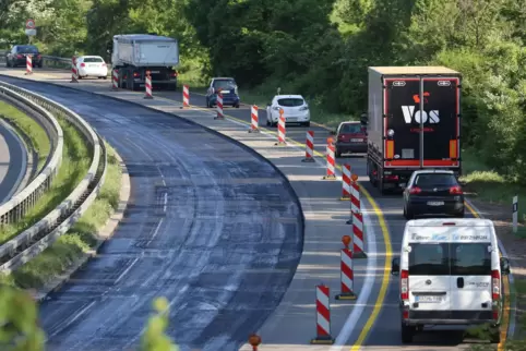 Die Fahrbahn auf der Knielinger Brücke wurde bereits 2014 saniert.