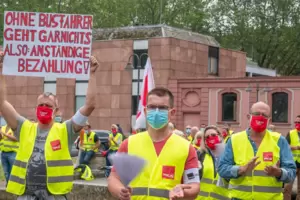 Seit dem 21. Juni streiken in Rheinland-Pfalz die Fahrer im privaten Busgewerbe unbefristet. Seit dem 21. Juni streiken in Rheinland-Pfalz die Fahrer im privaten Busgewerbe unbefristet.