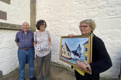 Steven und Ruth Mueller tauschen Erinnerungen mit Steinbachern aus; Brigitte Becker zeigt das Haus, in dem die Manns gelebt habe