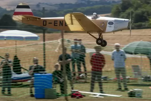 Modellfliegen beim Modellflugverein Falke in Medard ist schon ausgebucht.
