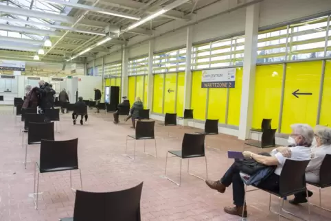 Das saarländische Impfzentrum Ost in Neunkirchen soll seinen Publikumsbetrieb am 30. September beenden.