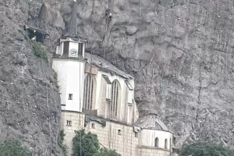 Der Fortgang der Arbeiten am Hang der Felsenkirche kann jetzt von überall auf der Welt beobachtet werden. 