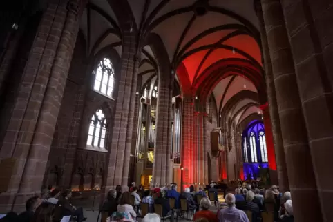 120 Zuhörer waren in der Stiftskirche bei der Orgelnacht zugelassen. Alle Plätze waren besetzt. 
