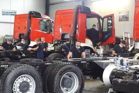 Seit einigen Jahren rüstet F & B Nutzfahrzeug-Technik auch Fahrzeuge für die Feuerwehr aus.