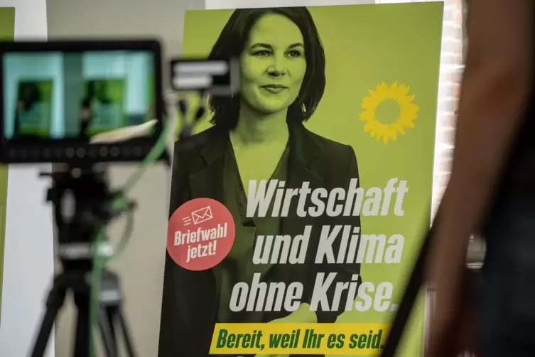 Ein Wahlplakat mit der Spitzenkandidatin: Annalena Baerbock selbst war bei der Vorstellung der Kampagne nicht anwesend. 