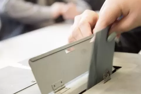 Es wird gemeinsam mit der Bundestagswahl gewählt. 