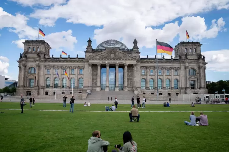 Blick auf das Reichstagsgebäude in Berlin.