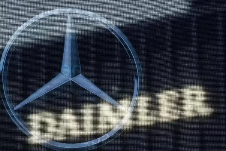 Im zweiten Quartal verkaufte Daimler 27 Prozent mehr Pkw der Stammmarke Mercedes-Benz als vor einem Jahr.