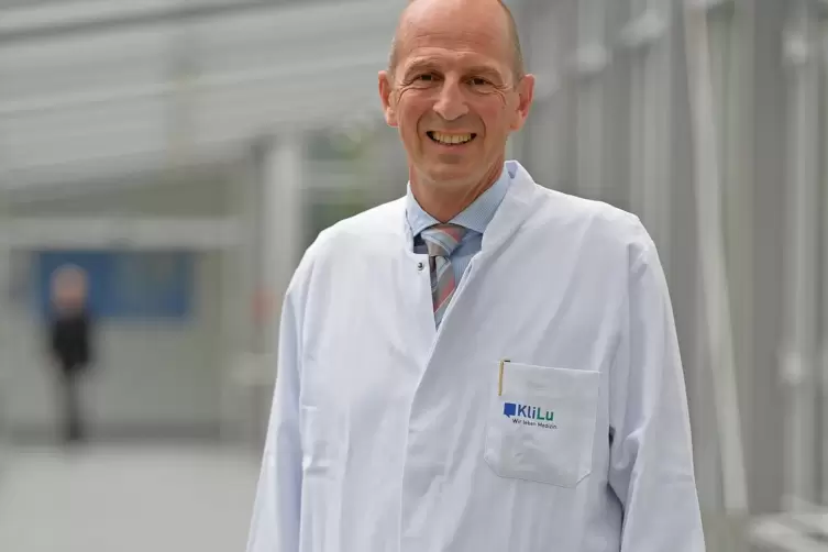 Stefan Willis (Allgemein, Viszeral- und Thoraxchirurgie).