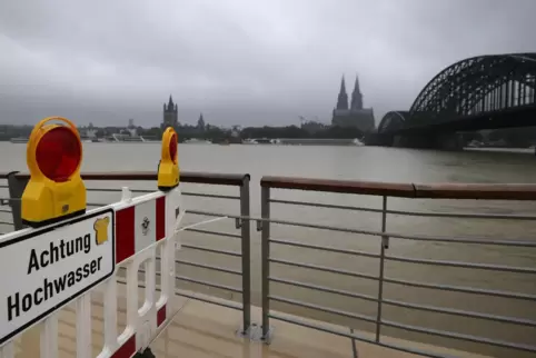 Rhein-Hochwasser bei Köln.