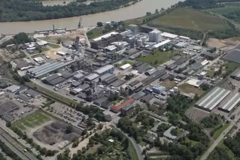  Im Industriepark Süd im Ludwigshafener Stadtteil Mundenheim sind noch zwei Gesellschaften der BK Giulini Chemie ansässig. 