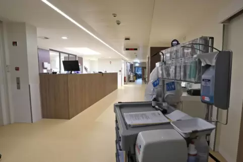 Hier ist der Dreh- und Angelpunkt der neuen Station. Von hier aus geht es in die Zimmer. 