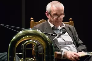 Roland Paul, hier bei einer Lesung im Jahr 2017. Roland Paul, hier bei einer Lesung im Jahr 2017.
